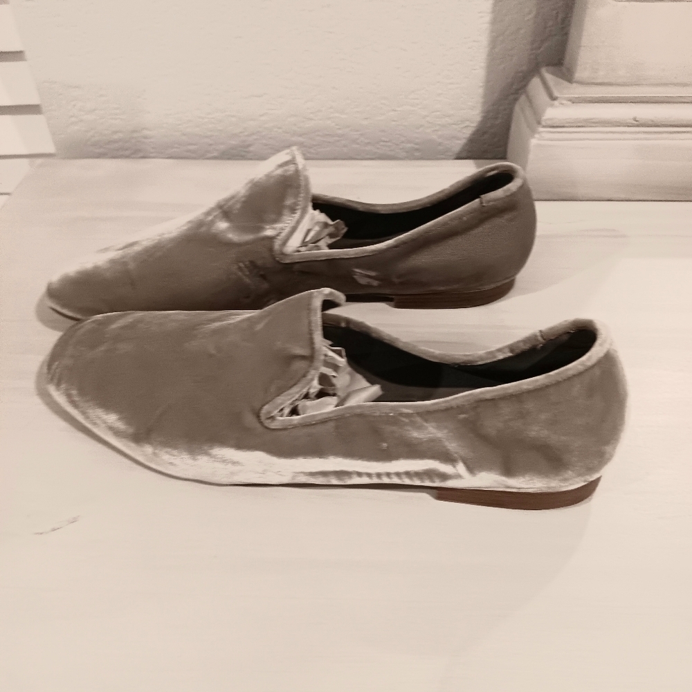 Vince Bray Velvet Loafer 8.5 - Picture 4 of 11